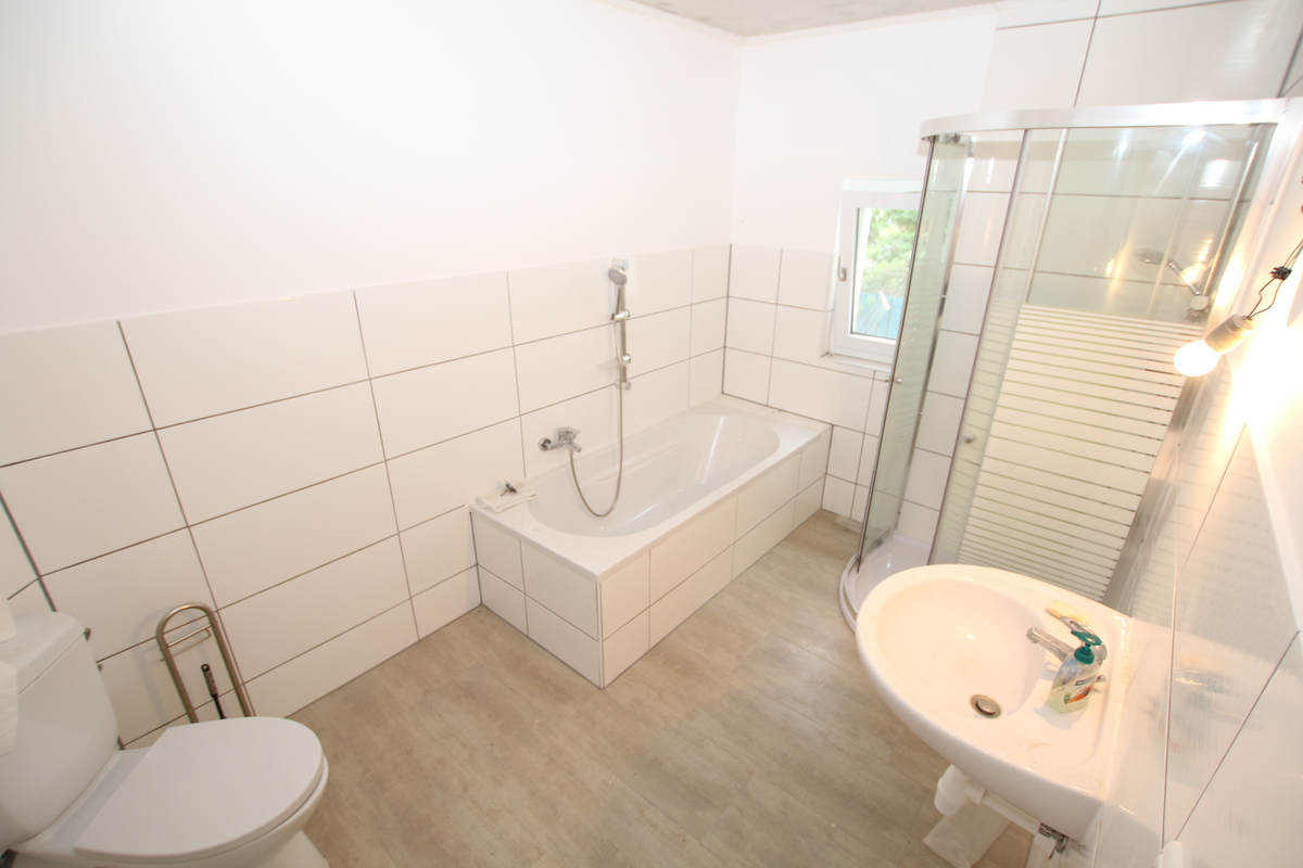 Badezimmer Erdgeschoss