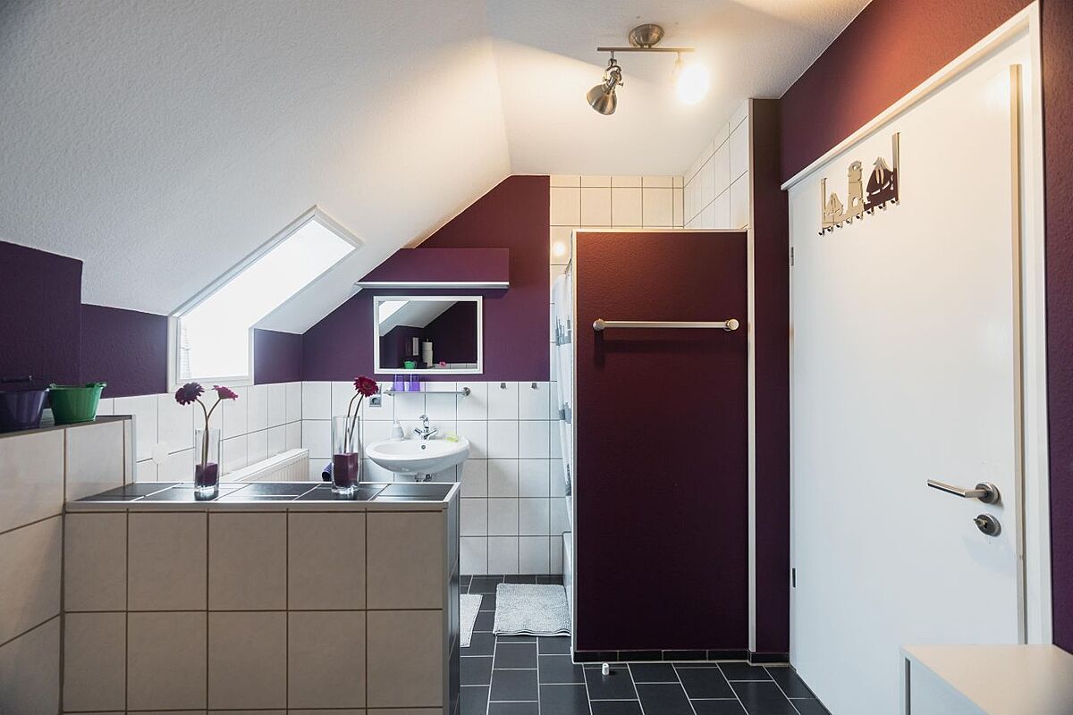 Badezimmer im Obergeschoss 01